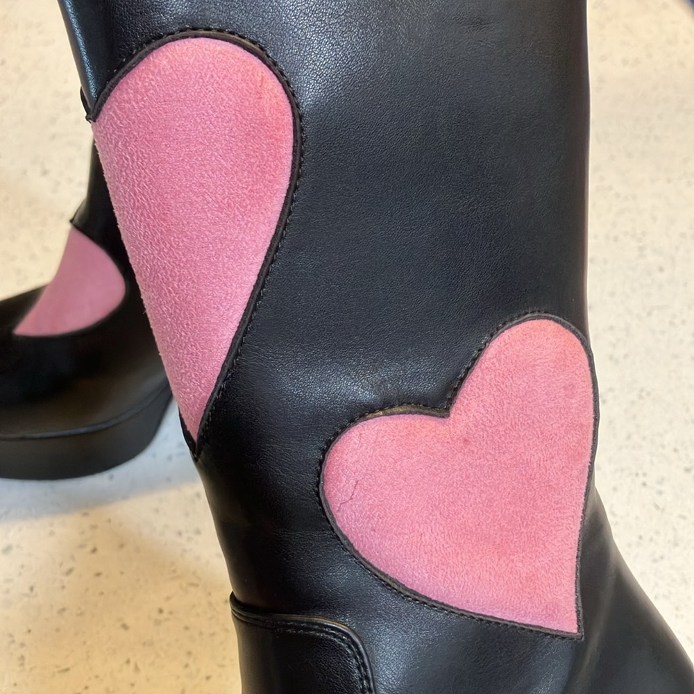 Lamoda Letter to My Lover Black Heeled Boots with Pink Hearts - Picture 3 of 9